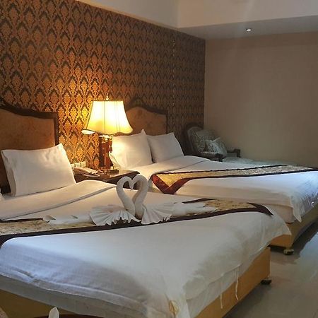 The Privi Suites Паттайя Экстерьер фото
